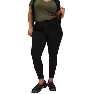 TORRID Bombshell Skinny Black Jeans